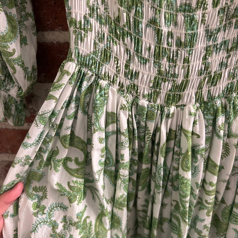 Dress - Picture 3 of 3